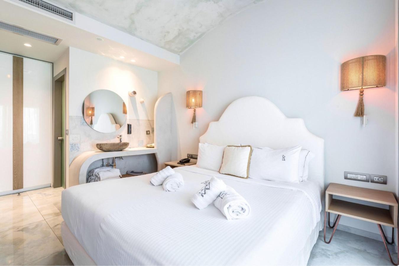 Blue Carpet Luxury Suites Pefkochori Bagian luar foto