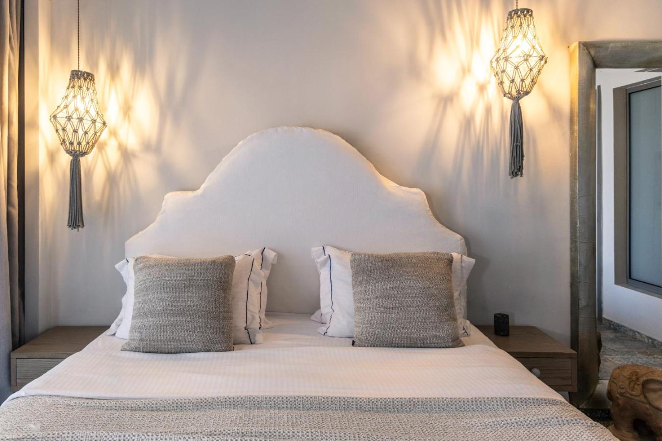 Blue Carpet Luxury Suites Pefkochori Bagian luar foto