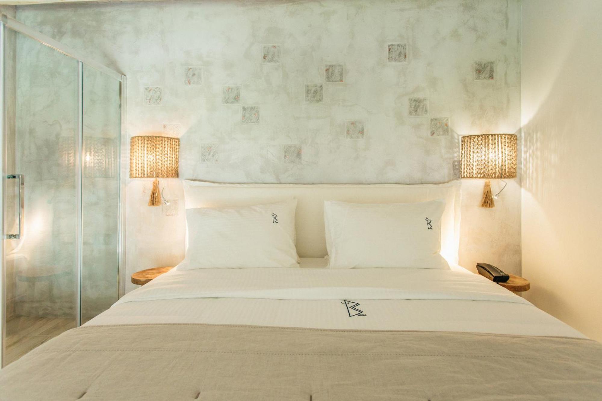 Blue Carpet Luxury Suites Pefkochori Bagian luar foto